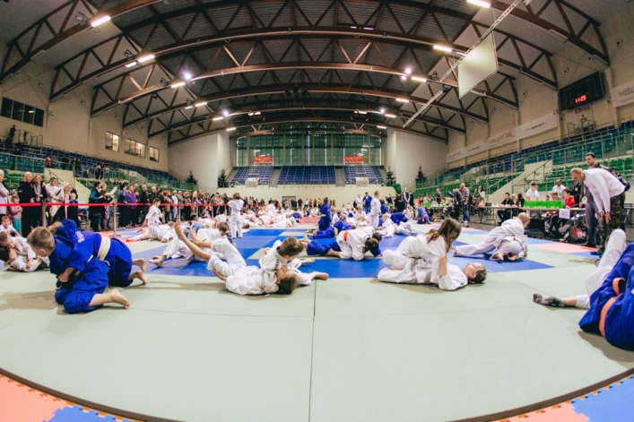  Ponad 130 zawodników z trzynastu klubów - VI Mikołajkowy Turniej TOMITA CUP