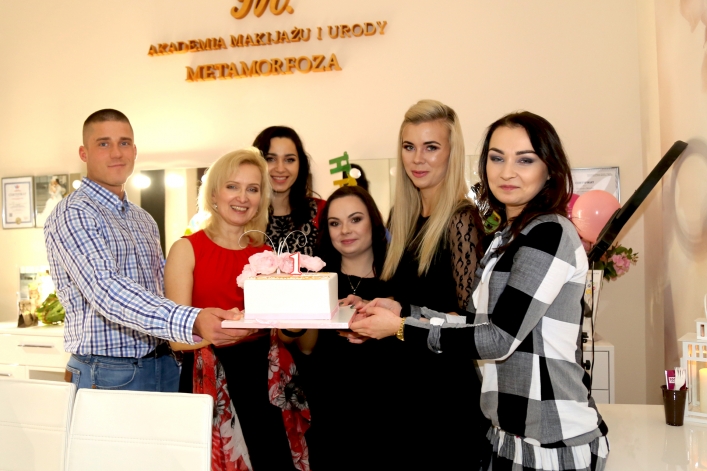 1 urodziny Akademii Makijażu i Urody Metamorfoza. Promocje w dniach 20-22 listopada!