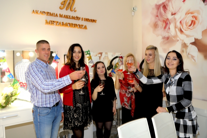 1 urodziny Akademii Makijażu i Urody Metamorfoza. Promocje w dniach 20-22 listopada!