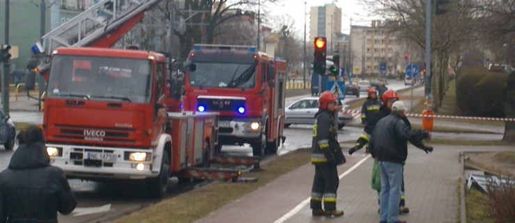 Z powodu silnego wiatru 6,8 tys. odbiorców na Warmii i Mazurach bez prądu