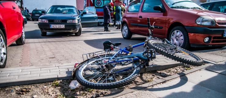 Potrącenie rowerzysty przy ul. Odzieżowej