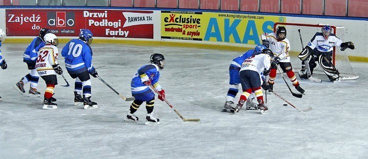  Hokejowy turniej im. Jacka Kamińskiego na lodowisku Helena