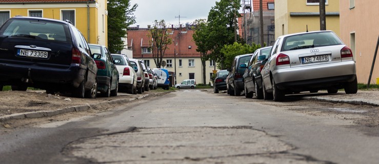Uwaga, ciasno! Na ulicę Barona służby ratunkowe nie dojadą