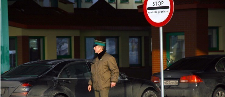 Skandal na granicy. Paszporty porwane, zwrotu kosztów nie będzie