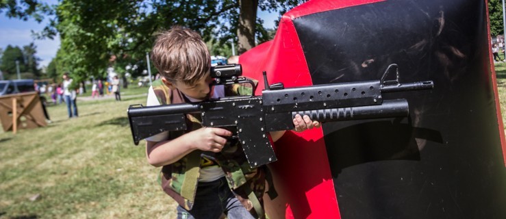 Sportowy festyn z okazji Dnia Dziecka w Zieleńcu na Mickiewicza. Spawdź zdjęcia