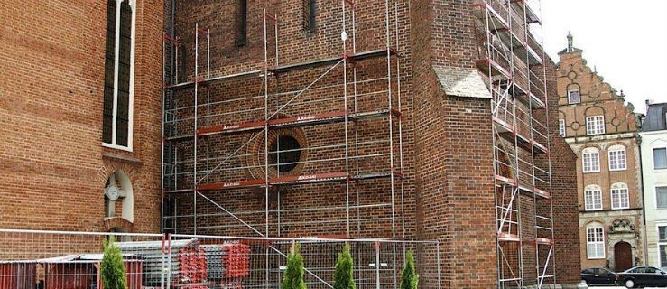 Rusztowania w górę, czyli rusza rewitalizacja wieży