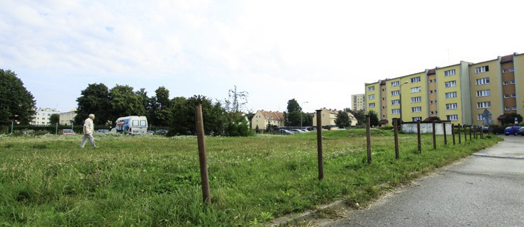 Na nowe mieszkania przy Donimirskich jeszcze poczekamy