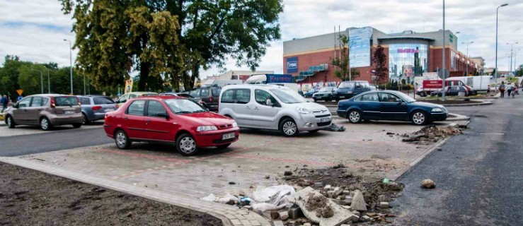 Parking przed ZUSem na 26 pojazdów. Dużo czy mało?