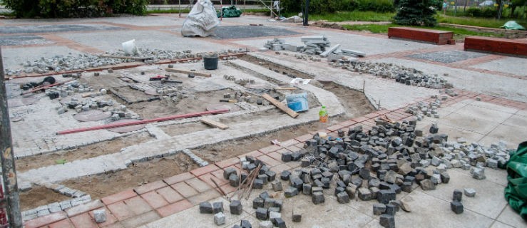 Przedłużają się prace remontowe na skwerze katedralnym