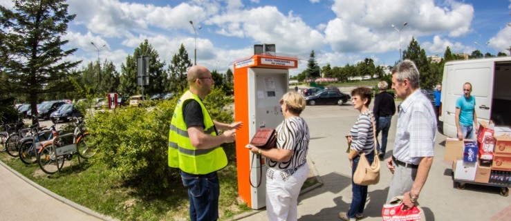 Parking przed Szpitalem Wojewódzkim i skrajne emocje z nim związane