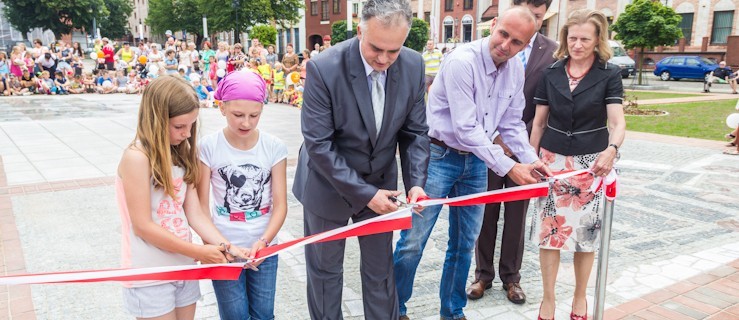 Skwer katedralny oficjalnie otwarty. Dla turystów czy elblążan?