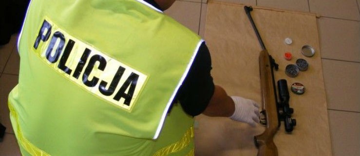 15-latek postrzelił się z wiatrówki