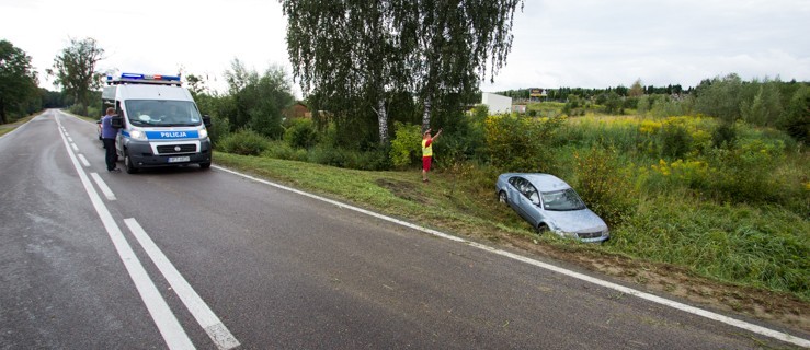 Dachowanie samochodu na Łęczyckiej. Nikt nie ucierpiał