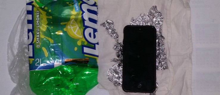 Ukradł telefon i ukrył go pod płytą nagrobną ojca 