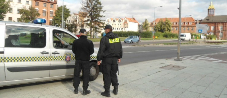 Wspólne patrole strażników miejskich i policjantów