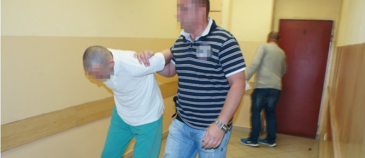 Napadł z nożem na chłopca i go okradł. W zatrzymaniu pomogły kobiety 
