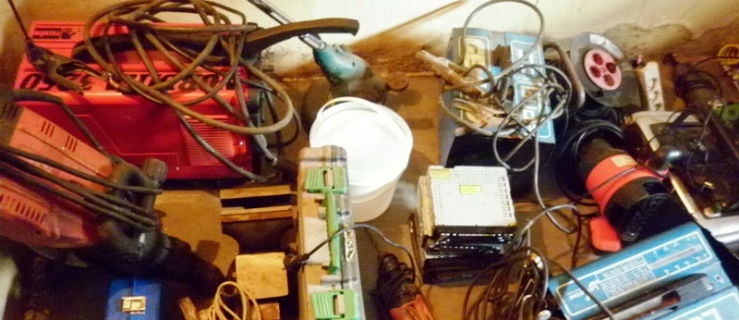 Włamywali się do garaży i kradli elektronarzędzia