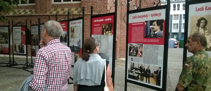 Święto Chleba z wystawą Lecha Kaczyńskiego w tle