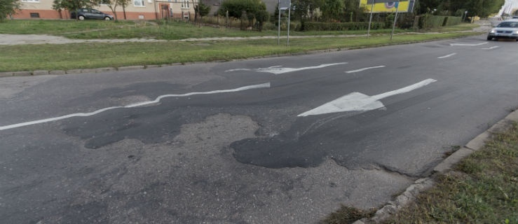 Asfalt na ul. Mazurskiej do wymiany? Kierowcy mają dość!