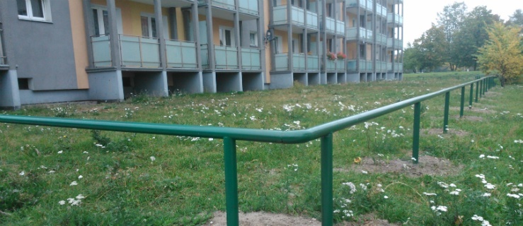 Skok przez płot, czyli ciekawostka z ulicy Mickiewicza