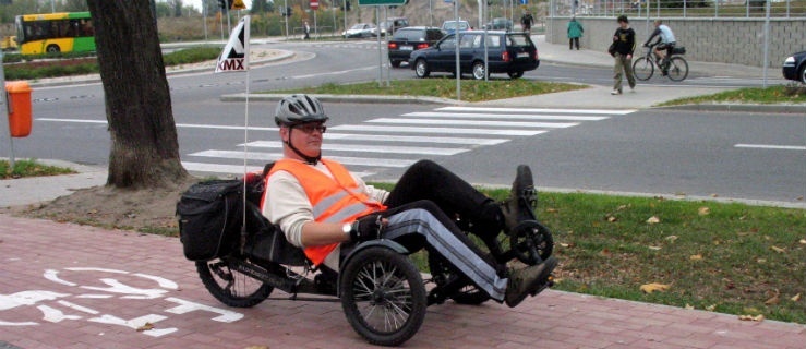 Ludzie robią mi zdjęcia. Wyjątkowy rowerzysta