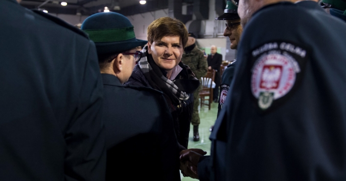 149 osób z Mariupola wylądowało dziś w Malborku. Szydło: witamy w Ojczyźnie