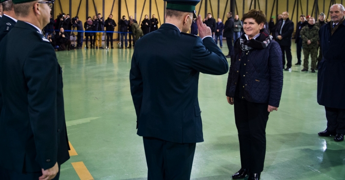 149 osób z Mariupola wylądowało dziś w Malborku. Szydło: witamy w Ojczyźnie