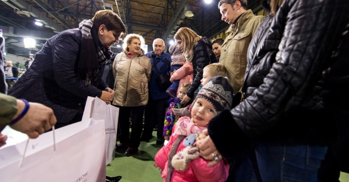 149 osób z Mariupola wylądowało dziś w Malborku. Szydło: witamy w Ojczyźnie
