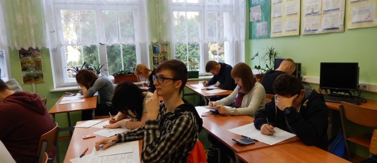 Uczniowie wzięli udział w debacie ekonomicznej