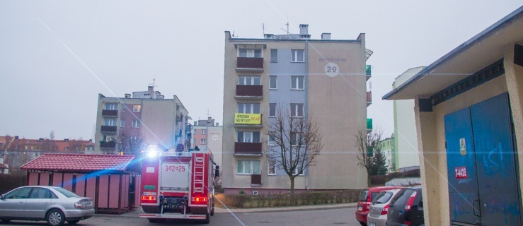 Ul. Jaśminowa jest kolejną w tym roku, na której stwierdzono śmierć samotnej, starszej osoby...