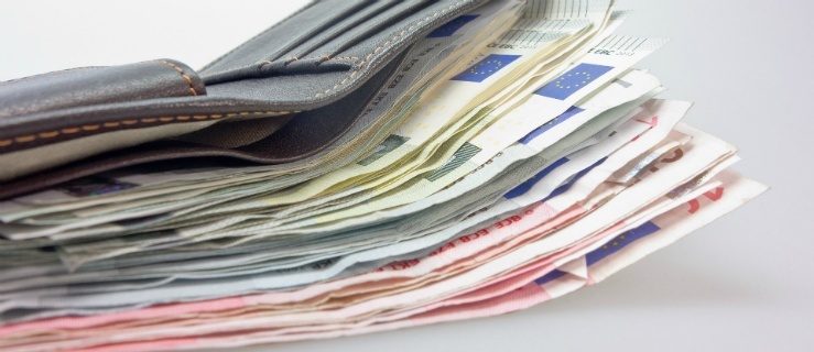Na zakupy do Gdańska z 50 tys. euro ukrytymi w samochodzie