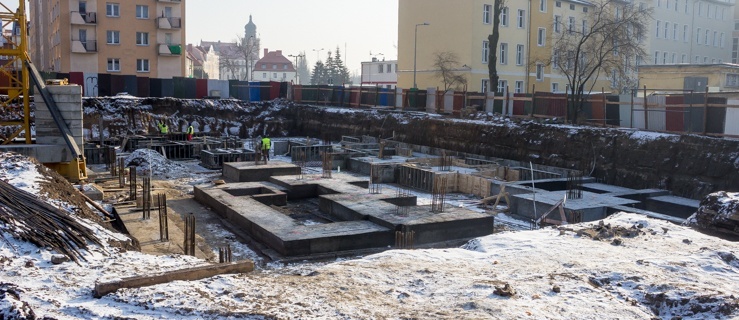 Jak przebiega budowa przy ul. Winnej? Zobacz nasze zdjęcia