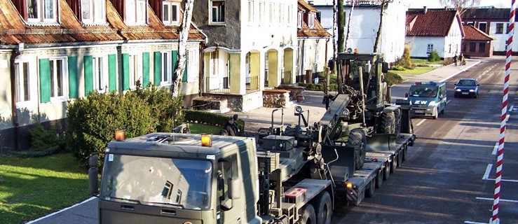 Miasto przejmuje kolejne wojskowe tereny. Na Zatorzu rozwinie się przemysł lotniskowy?