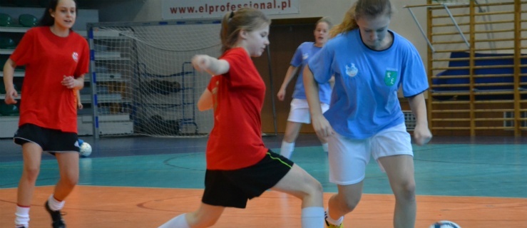 3-cie miejsce w Kaszub Cup 2015 młodych piłkarek ELWO ETNA