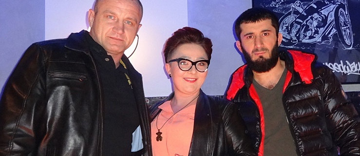 Selfie, które wiele zmieniło. Ada podąża za zawodnikami MMA
