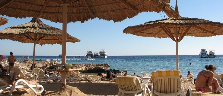 Na plaży było za dużo Arabów.  Klienci w elbląskich biurach podróży