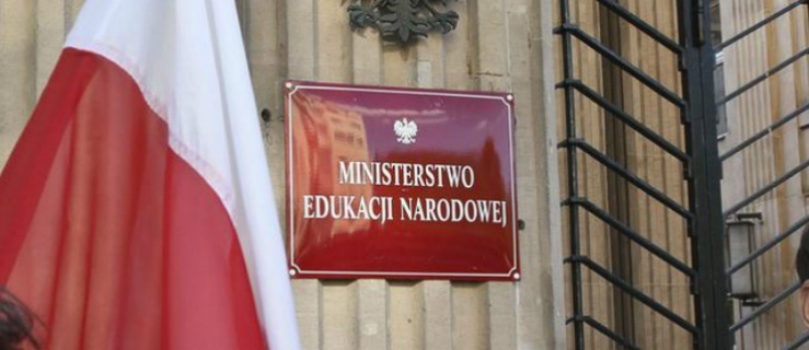 W tym roku mniej uczniów otrzyma tzw. wyprawkę szkolną