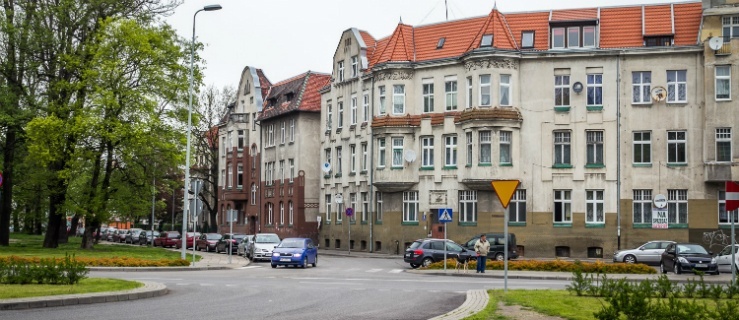 Widok na ul. Bielników (dziś Powstańców Warszawskich). Tu niegdyś bielono płótno na żagle