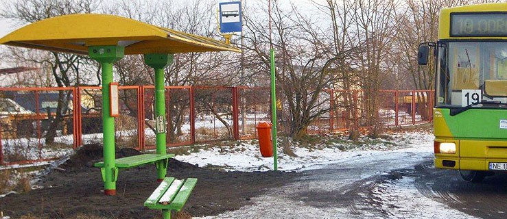 Na Zatorzu stanęła kolejna wiata przystankowa