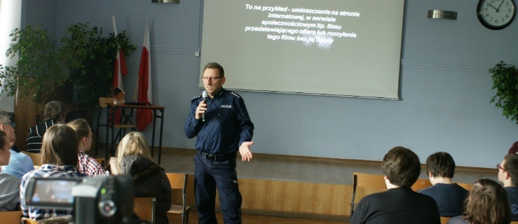 Cyberprzemoc – jak jej się przeciwstawić?