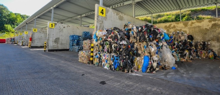 Elblążanie na bakier z sortowaniem. Najgorzej jest ze szkłem i plastikiem
