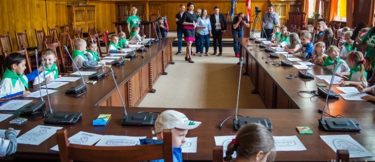 Na kilka godzin dzieci opanowały Urząd Miasta