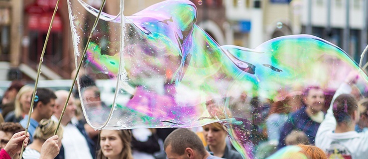 Za nami Festiwal Baniek Mydlanych. Zobacz jak bawili się elblążanie
