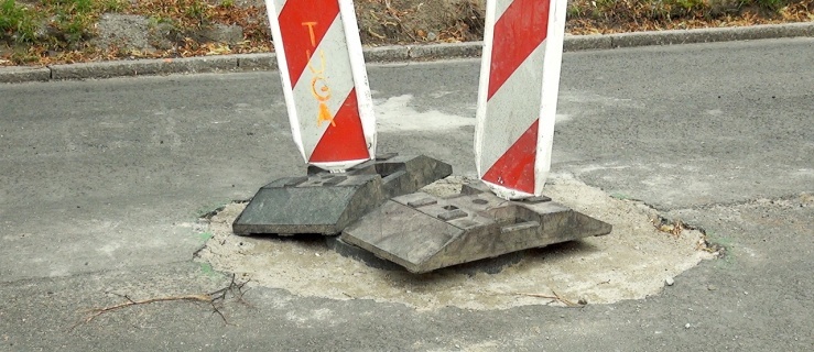 Skandaliczny remont ul. Moniuszki – zobacz video
