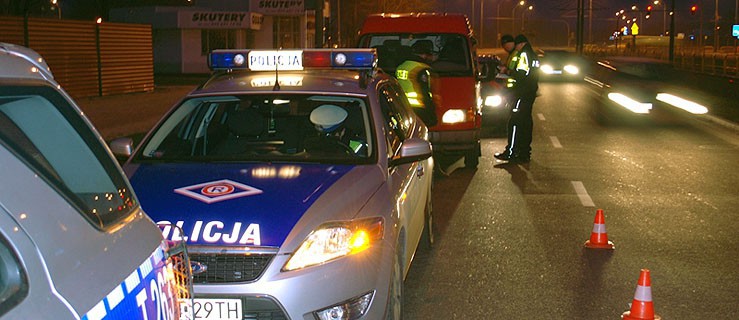 Uwaga wypadki! Kobieta wpadła pod samochód na ul. 12 Lutego
