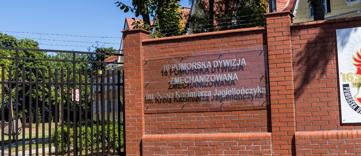 Święto 16 Dywizji na  poligonie