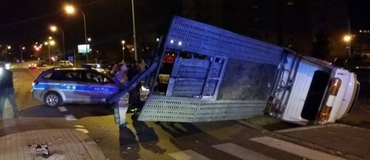 Naćpany kierowca spowodował dwie kolizje i uciekał