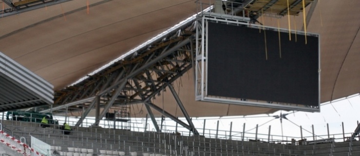 Telebim w drodze na Stadion?