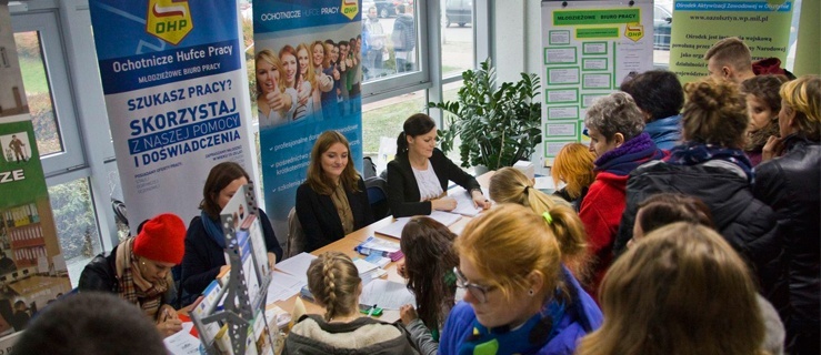 Firmy szukają odpowiednich pracowników, których już brakuje