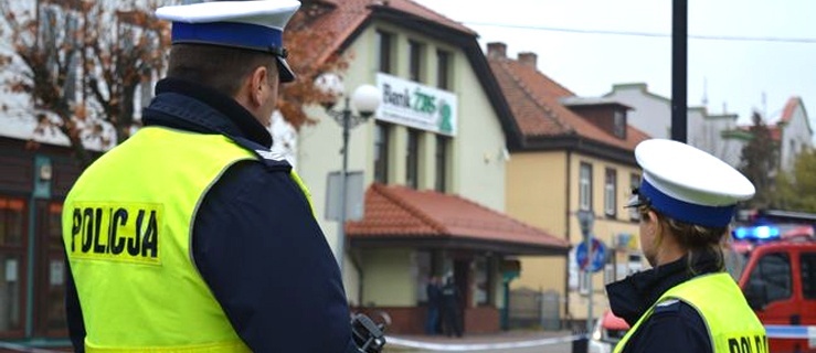 Policyjne działania w związku z podłożeniem ładunku wybuchowego w banku